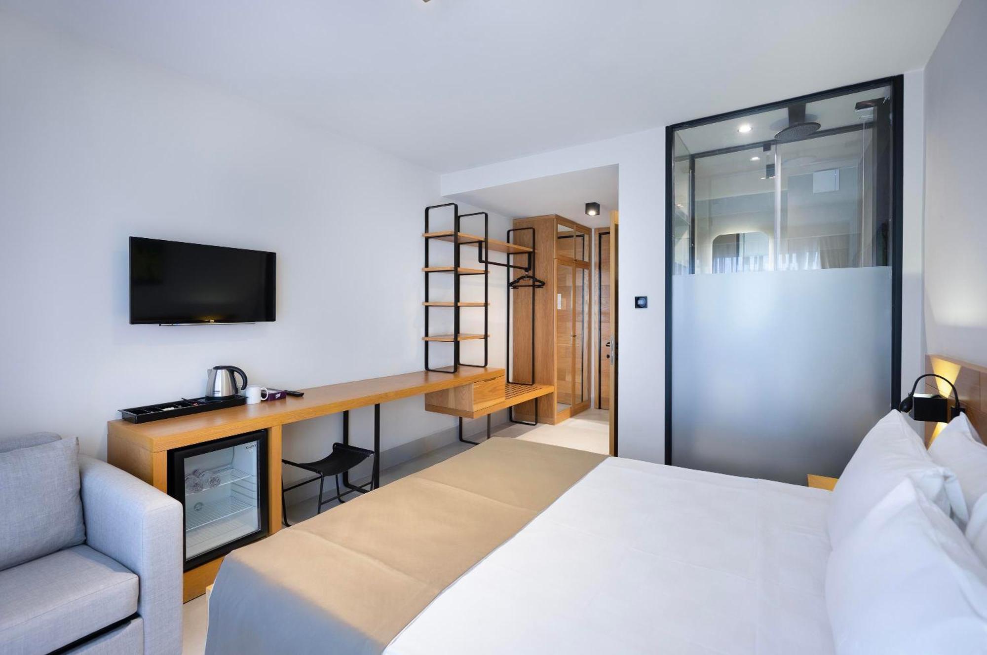 Lei Otel